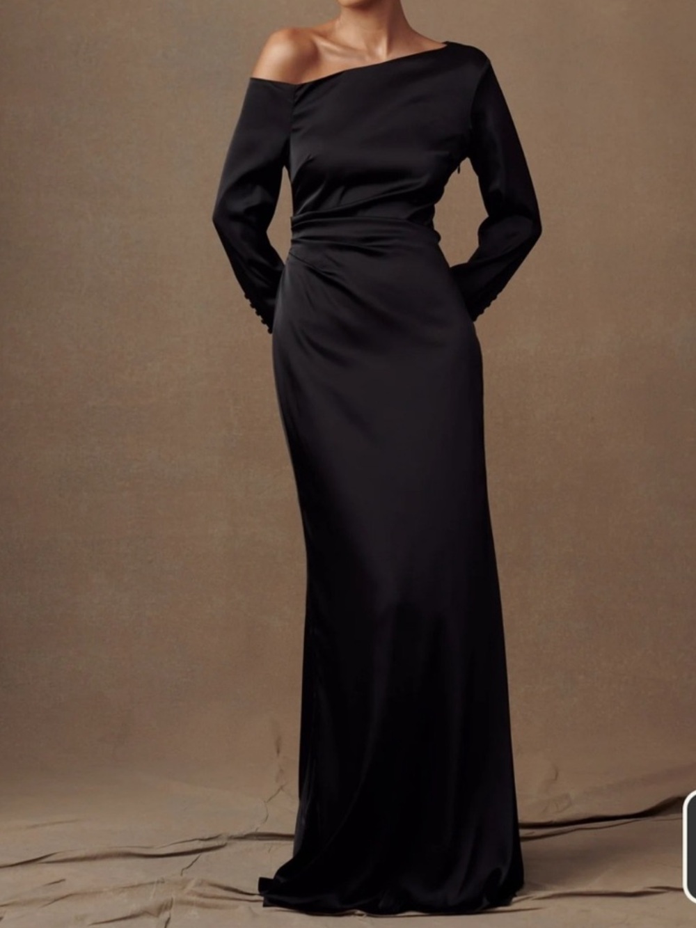 Meshki NEW Avery Elegant Black Long Sleeve Evening Dress